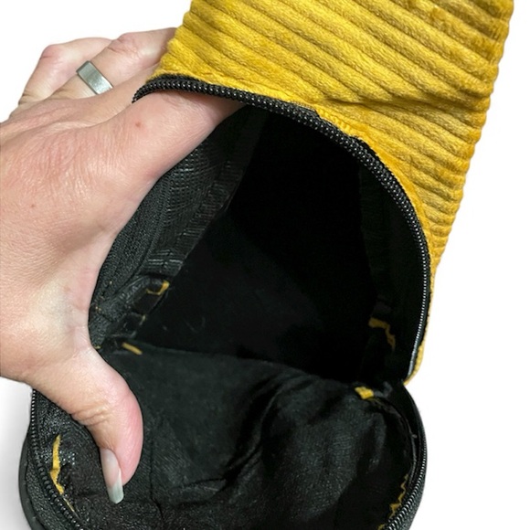 Yellow Sling Bag - Picture 5 of 7